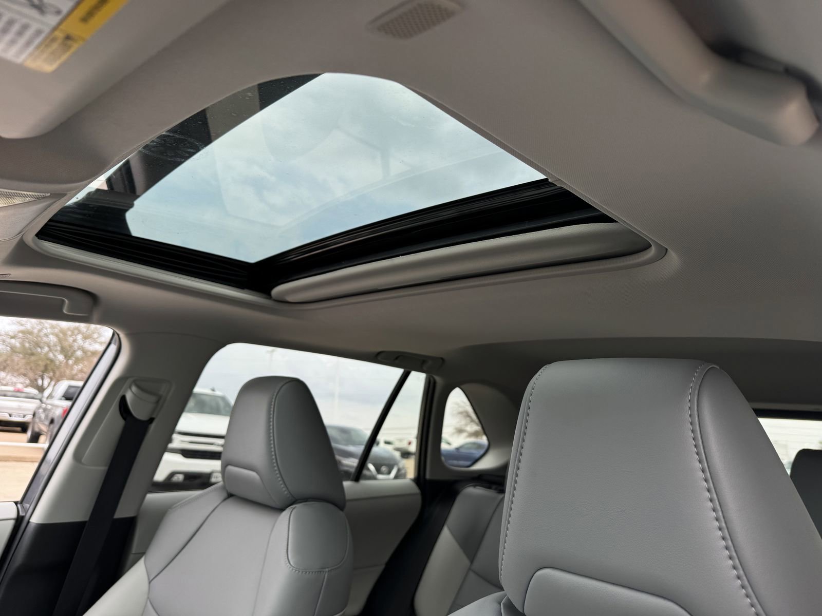 Used 2025 Toyota RAV4 XLE Premium image 25