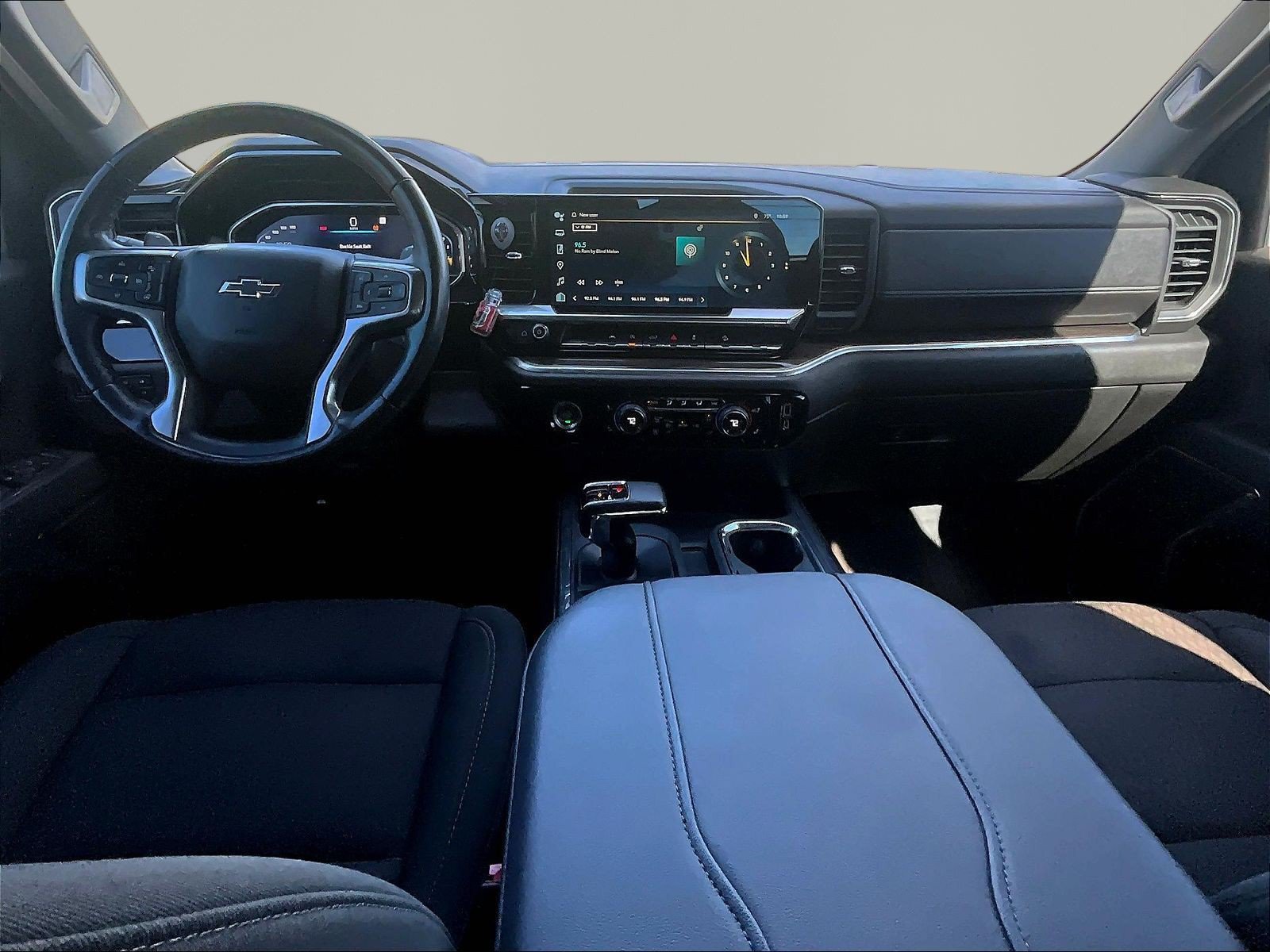 Used 2023 Chevrolet Silverado 1500 RST AWD/4WD image 8
