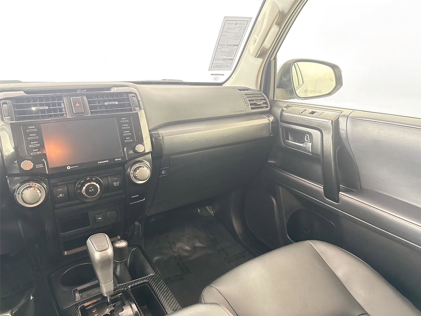 Certified 2024 Toyota 4Runner TRD Off-Road Premium image 31