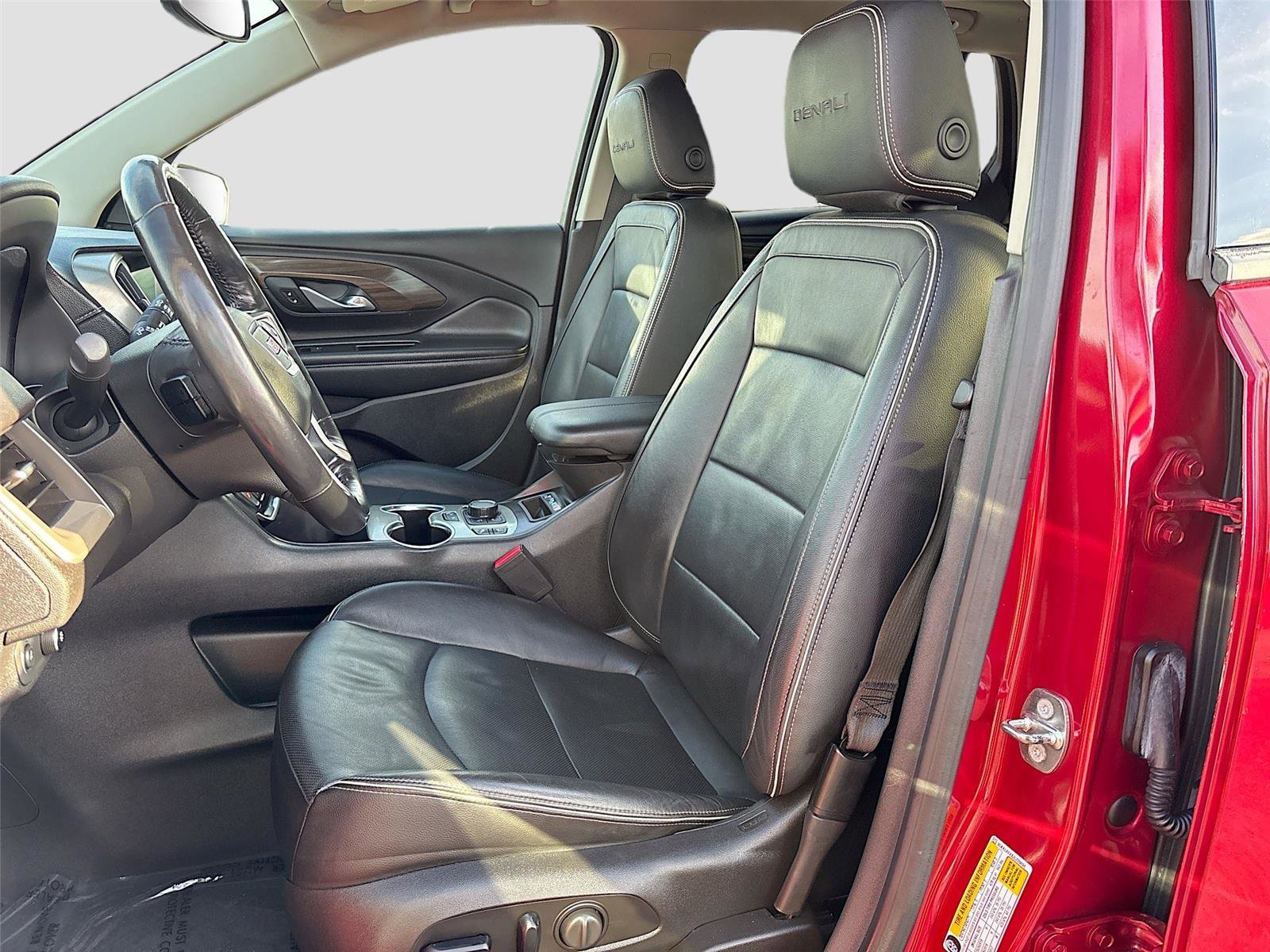 Used 2018 GMC Terrain Denali w/ Advanced Safety Package AWD/4WD image 22