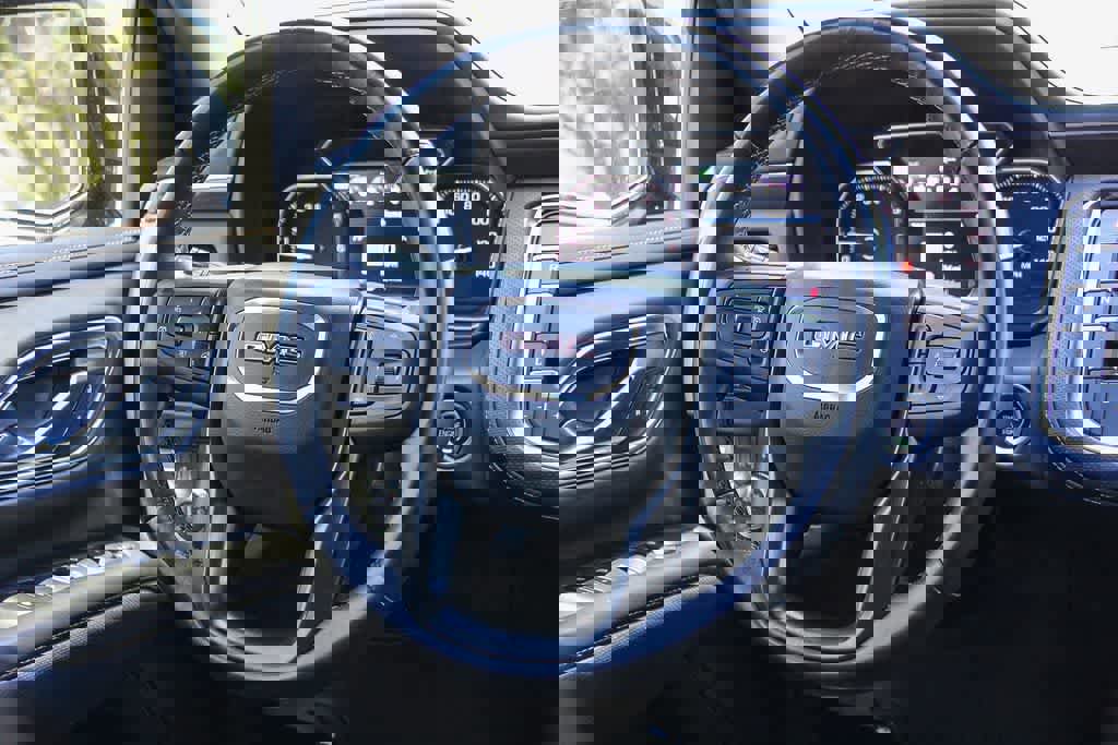 Used 2021 GMC Yukon AT4 w/ Rear Media and Nav Package image 16