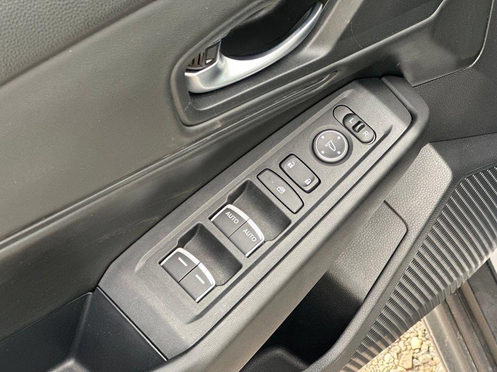 Used 2025 Honda Accord SE image 15
