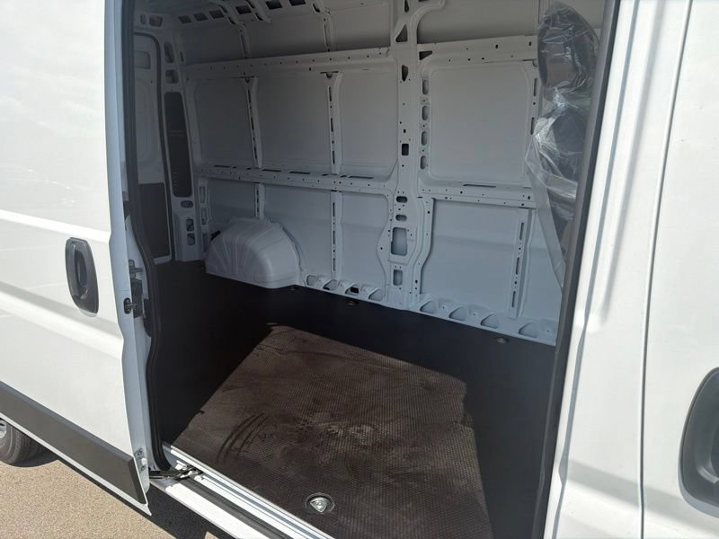 New 2026 RAM ProMaster 2500 w/ Convenience Group FWD image 14