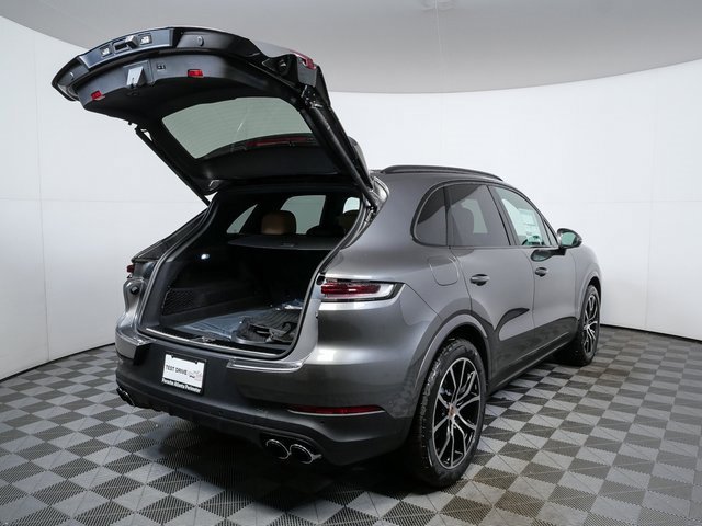 New 2026 Porsche Cayenne image 28