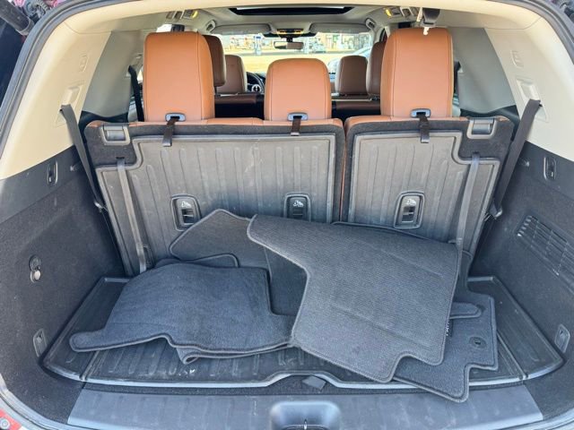 Used 2024 Nissan Pathfinder Platinum w/ Cargo Package image 27