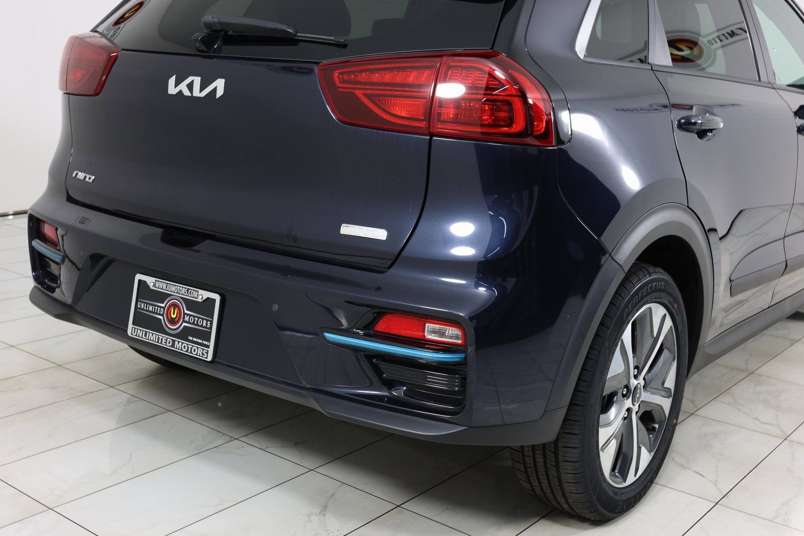 Used 2022 Kia Niro EX Premium w/ Cold Weather Package image 41