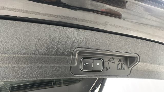 Used 2022 Ford Explorer Timberline image 17