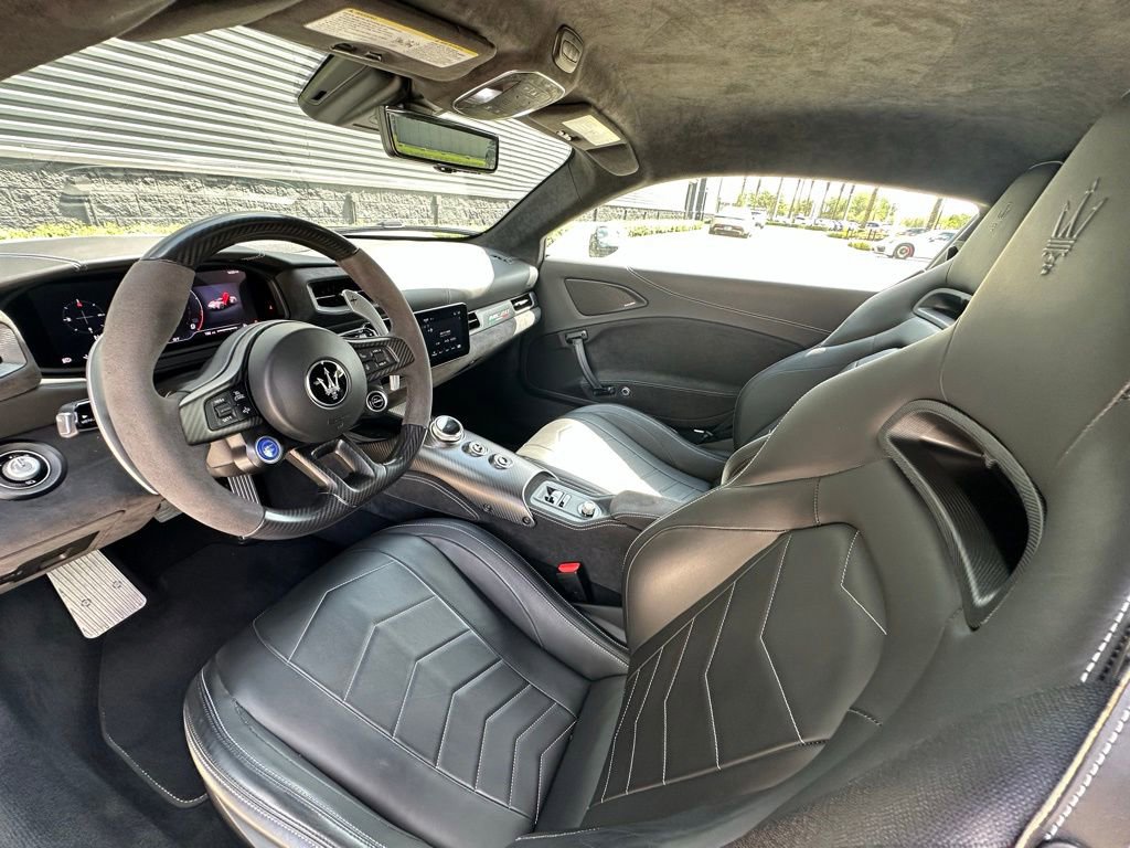 Used 2023 Maserati MC20 Coupe RWD image 4