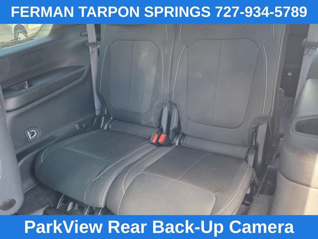 Used 2024 Jeep Grand Cherokee L Laredo RWD image 16