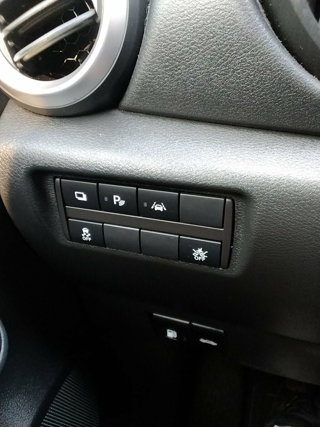 Used 2021 Nissan Versa S FWD image 20