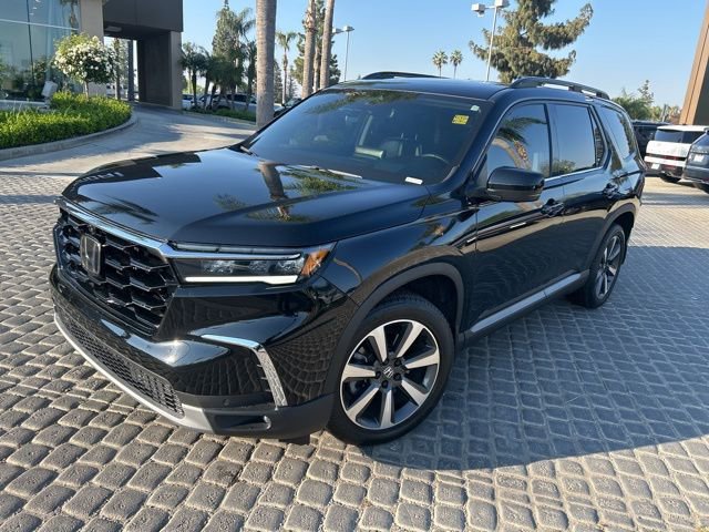 Used 2024 Honda Pilot Elite image 1