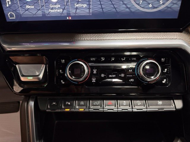 Used 2023 GMC Sierra 1500 Denali w/ Technology Package AWD/4WD image 42