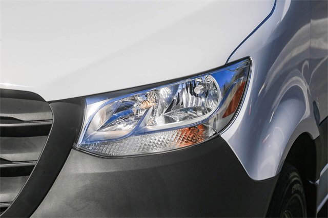 Used 2025 Mercedes-Benz Sprinter 2500 image 6