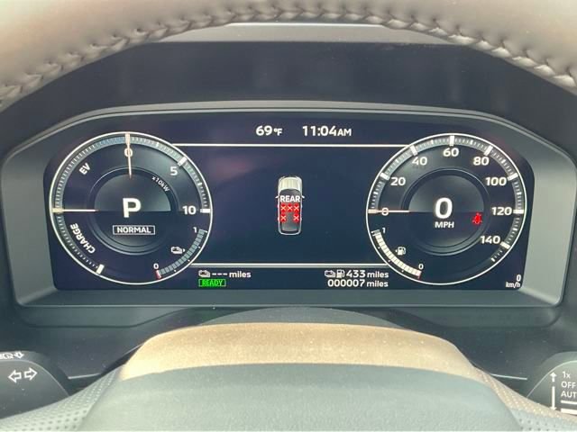 New 2025 Mitsubishi Outlander SEL image 2