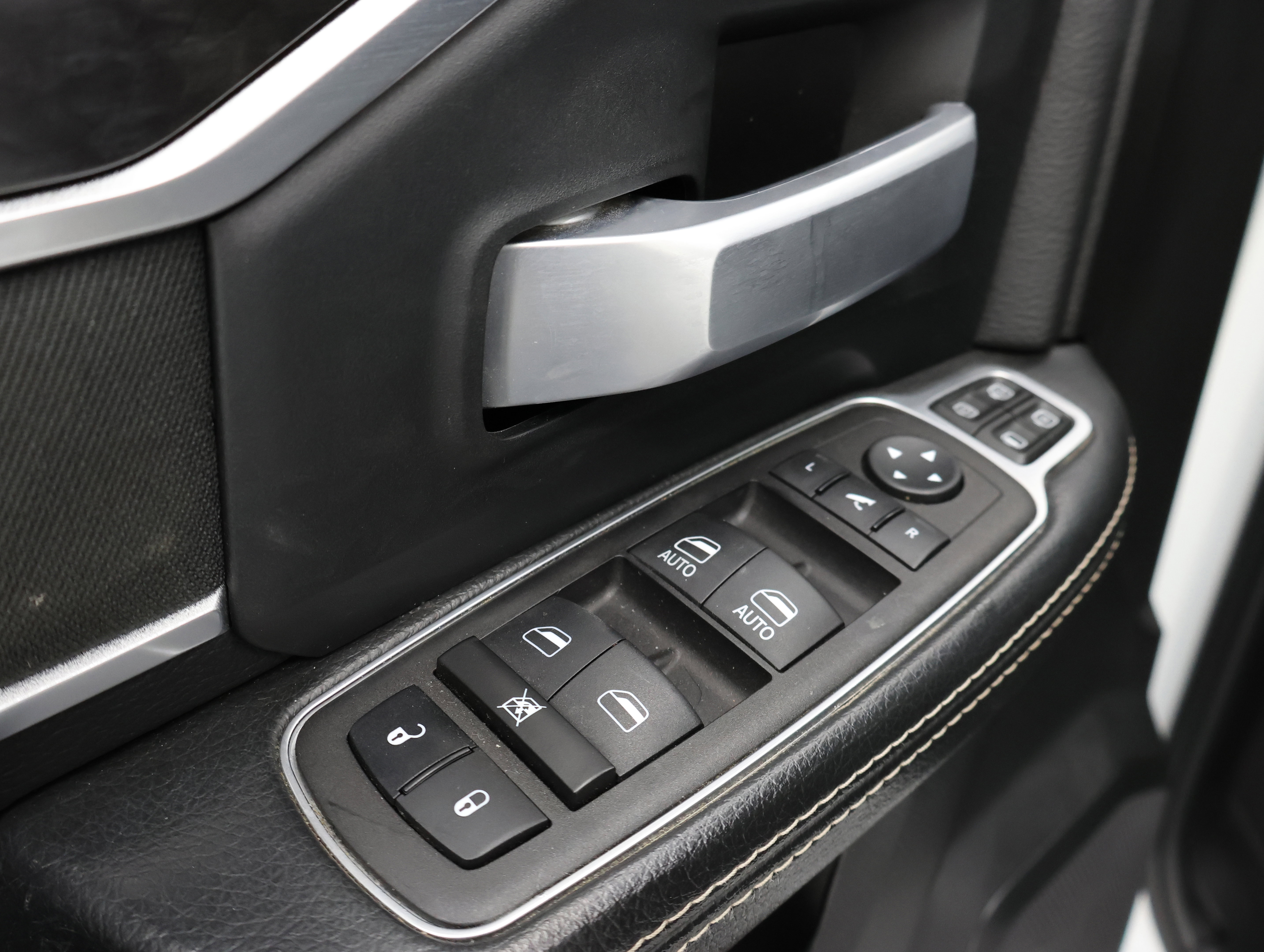 Used 2024 RAM 3500 Big Horn w/ Sport Appearance Package image 43