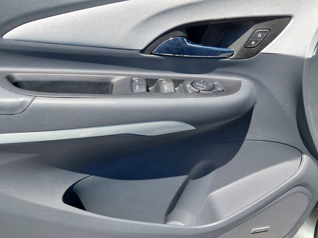 Used 2017 Chevrolet Bolt Premier w/ Infotainment Package FWD image 31