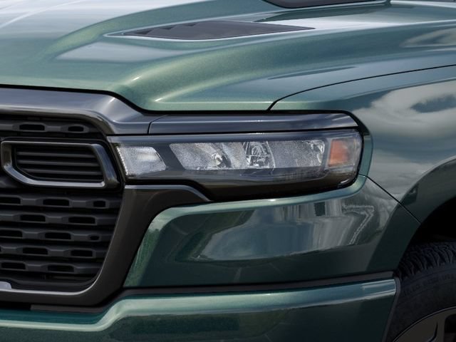 New 2026 RAM 1500 Express AWD/4WD image 10