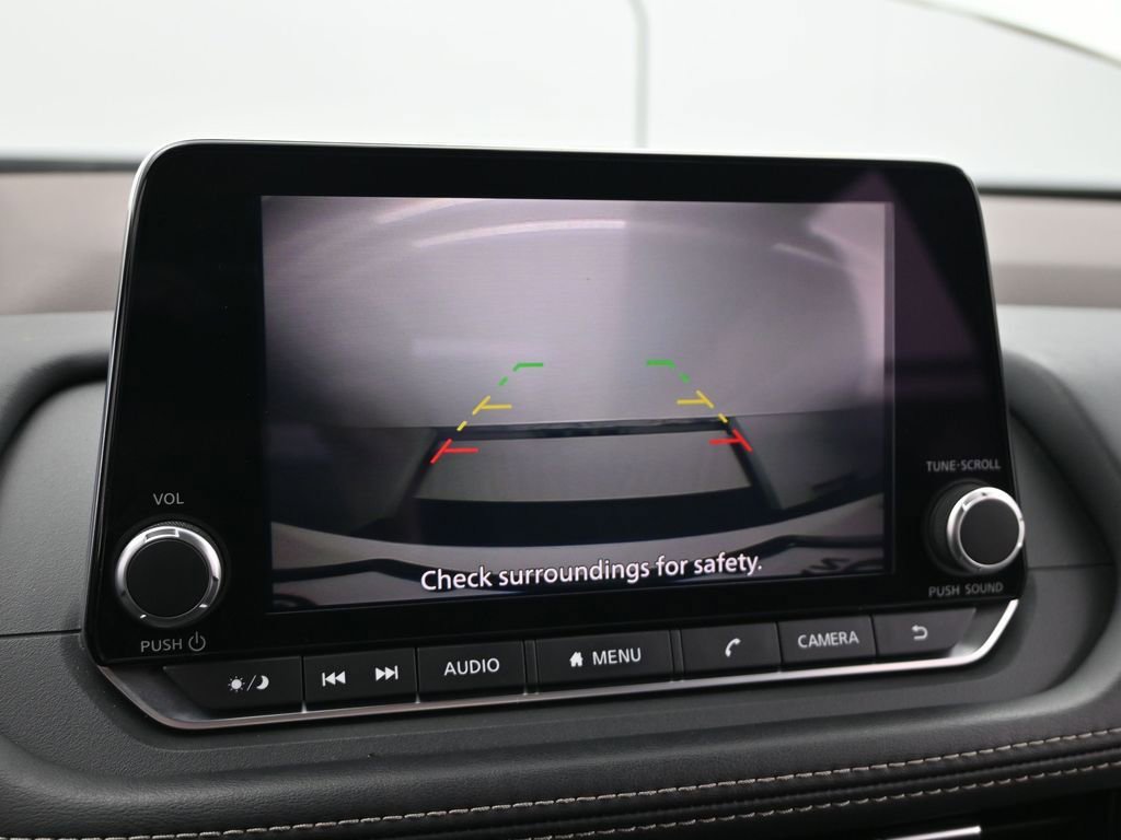 Used 2022 Nissan Rogue SV image 23