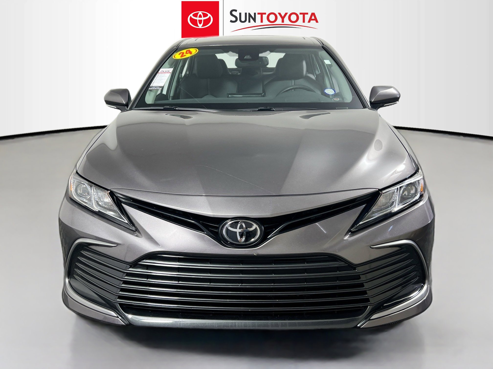 Used 2024 Toyota Camry LE w/ Convenience Package FWD image 10