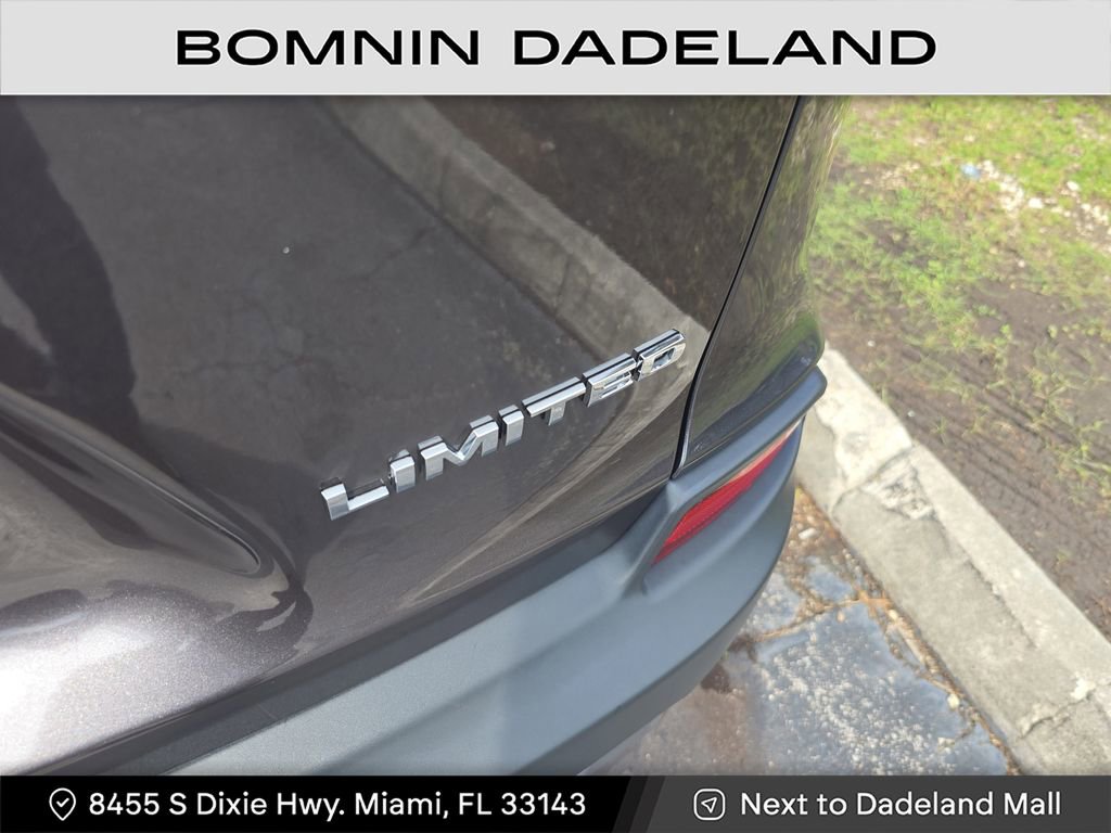 Used 2022 Jeep Cherokee Limited image 7