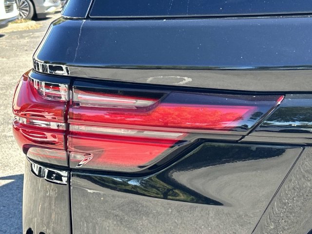 Used 2022 Chevrolet Traverse LT AWD/4WD image 12