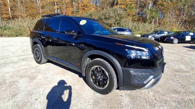 Used 2024 Nissan Pathfinder Rock Creek image 2