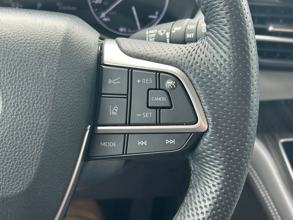 Certified 2023 Toyota Sienna Limited AWD/4WD image 48
