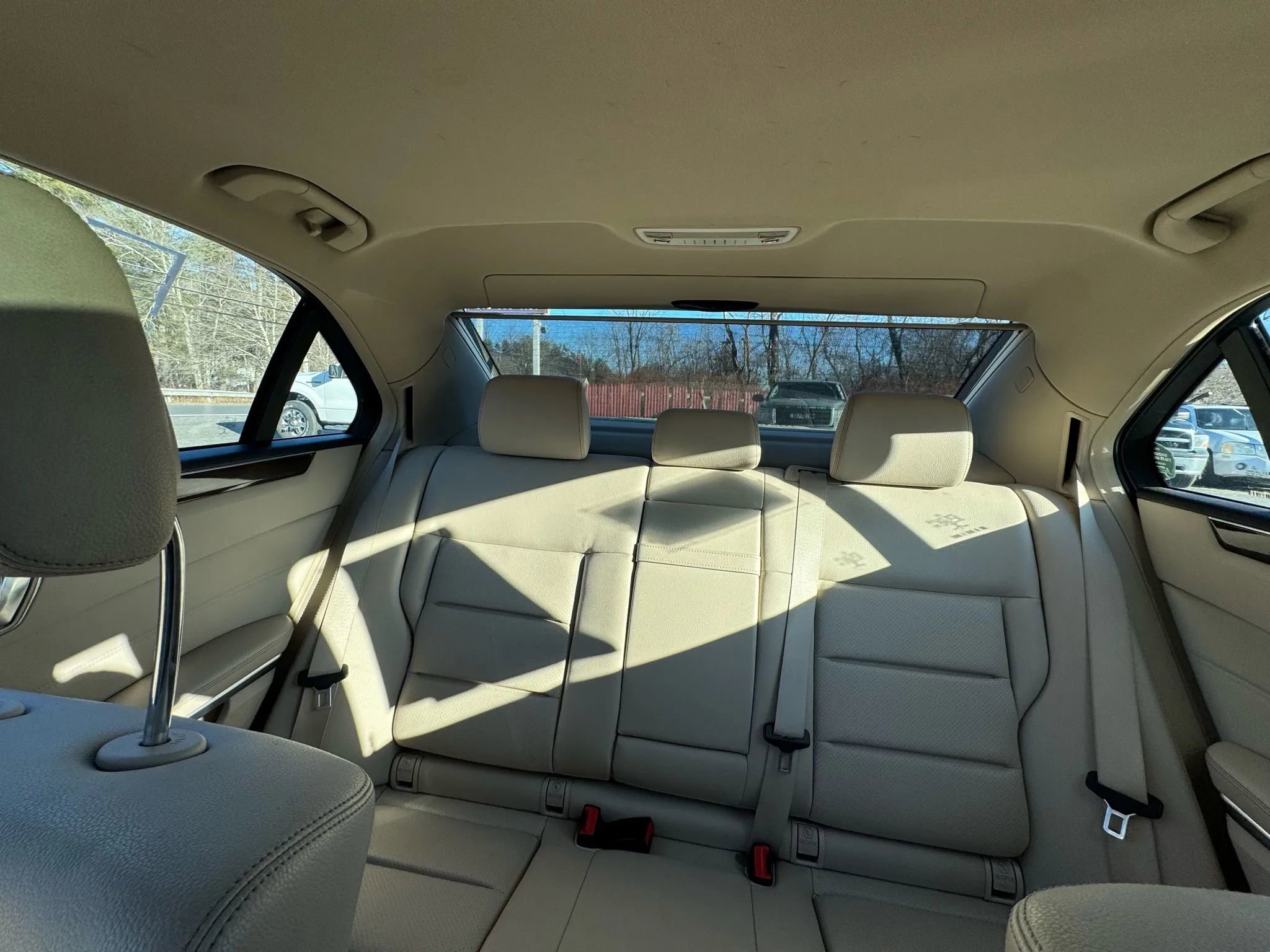 Used 2016 Mercedes-Benz E 350 4MATIC Sedan image 20