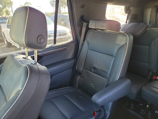 Certified 2025 Chevrolet Tahoe Premier RWD image 14