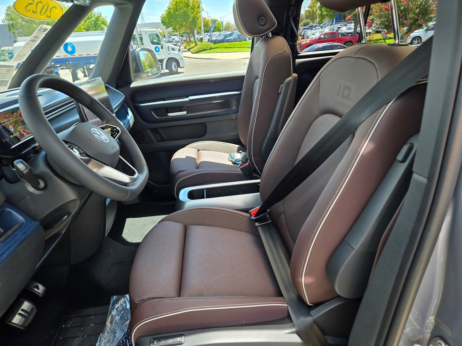 New 2025 Volkswagen ID. Buzz Pro S Plus image 10