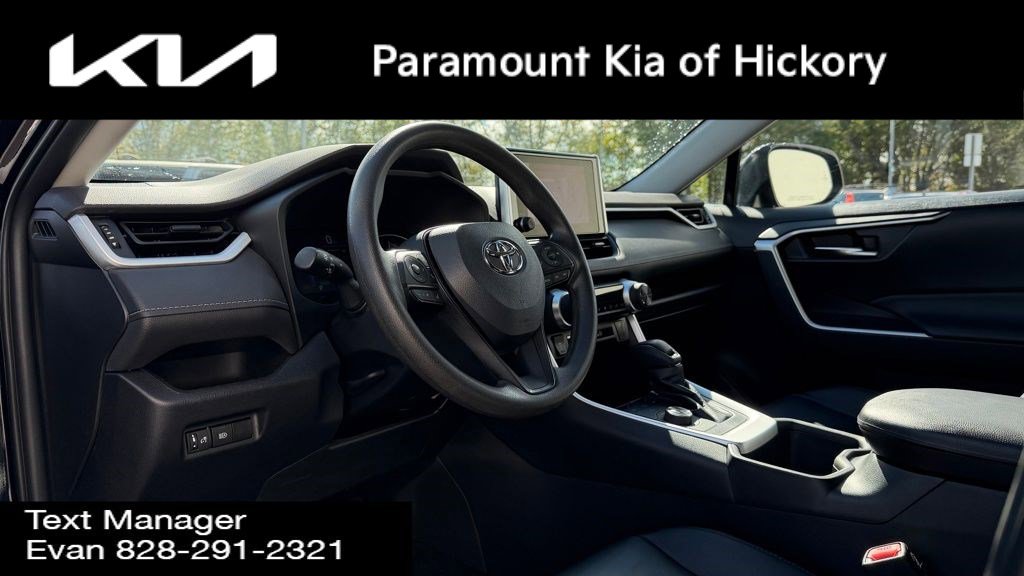 Used 2023 Toyota RAV4 AWD Hybrid image 26