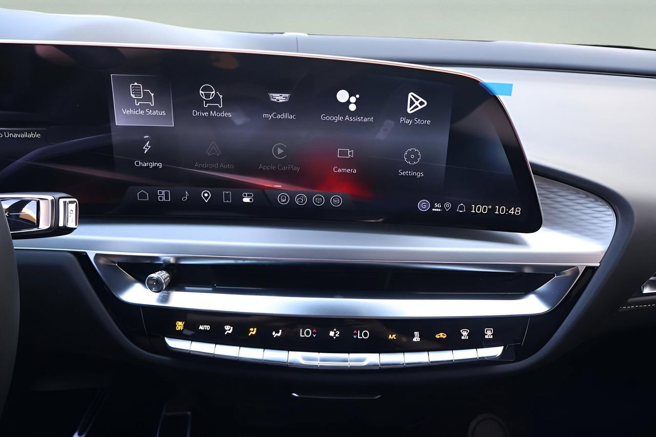 New 2026 Cadillac Lyriq V w/ Exterior Carbon Fiber Package image 24