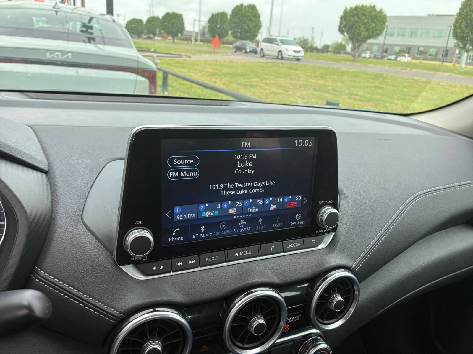 Used 2025 Nissan Sentra SV FWD image 20