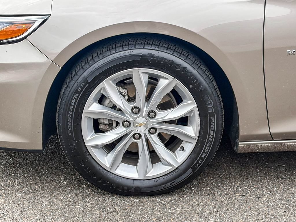 Used 2025 Chevrolet Malibu LT FWD image 14