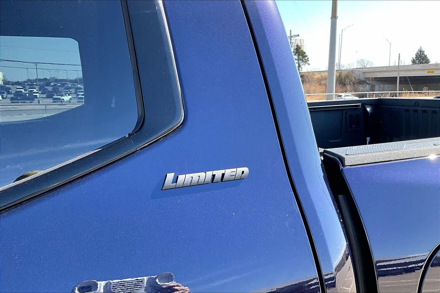 New 2026 Toyota Tundra Limited AWD/4WD image 17