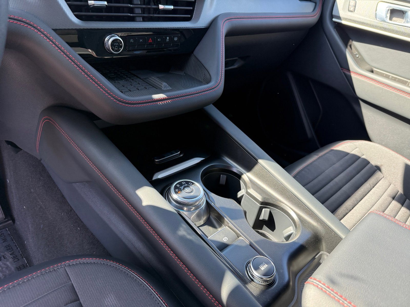 New 2025 Ford Explorer ST-Line w/ Premium Package image 13