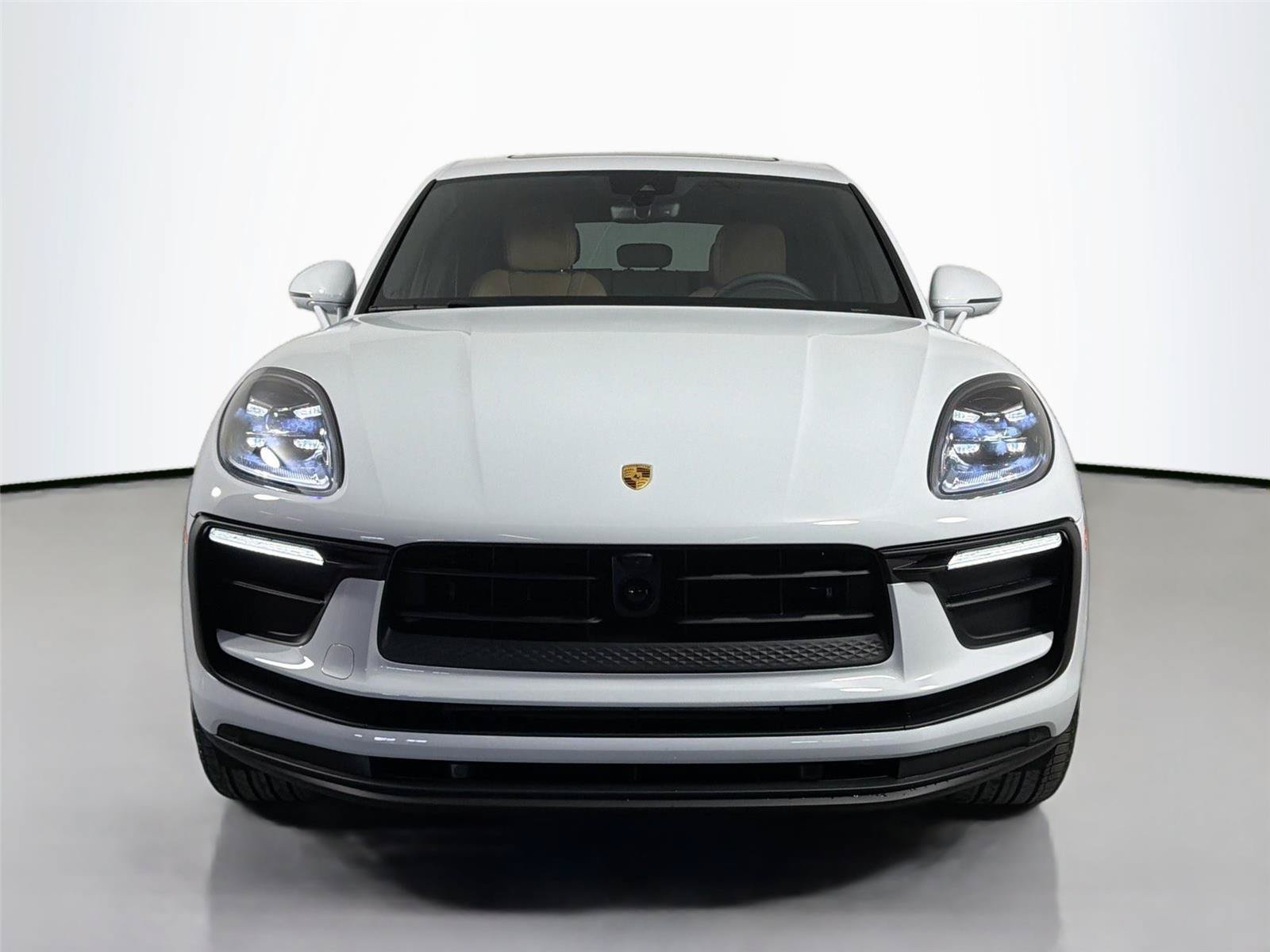 Certified 2026 Porsche Macan Turbo AWD/4WD image 10