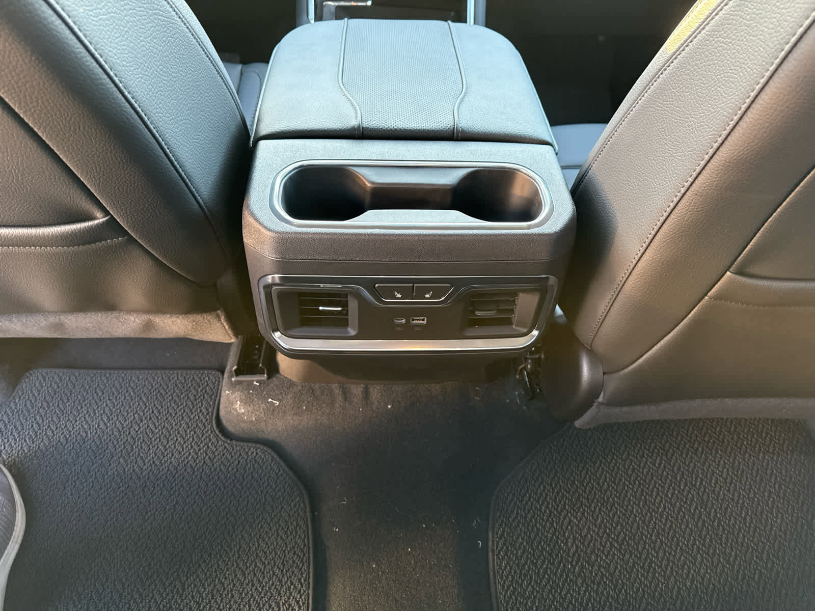 New 2026 GMC Sierra 1500 Denali w/ Denali Reserve Package image 13