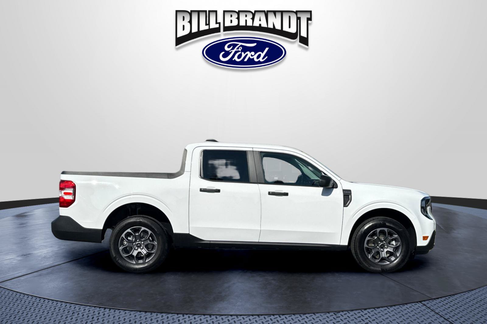 Used 2026 Ford Maverick XLT AWD/4WD image 2
