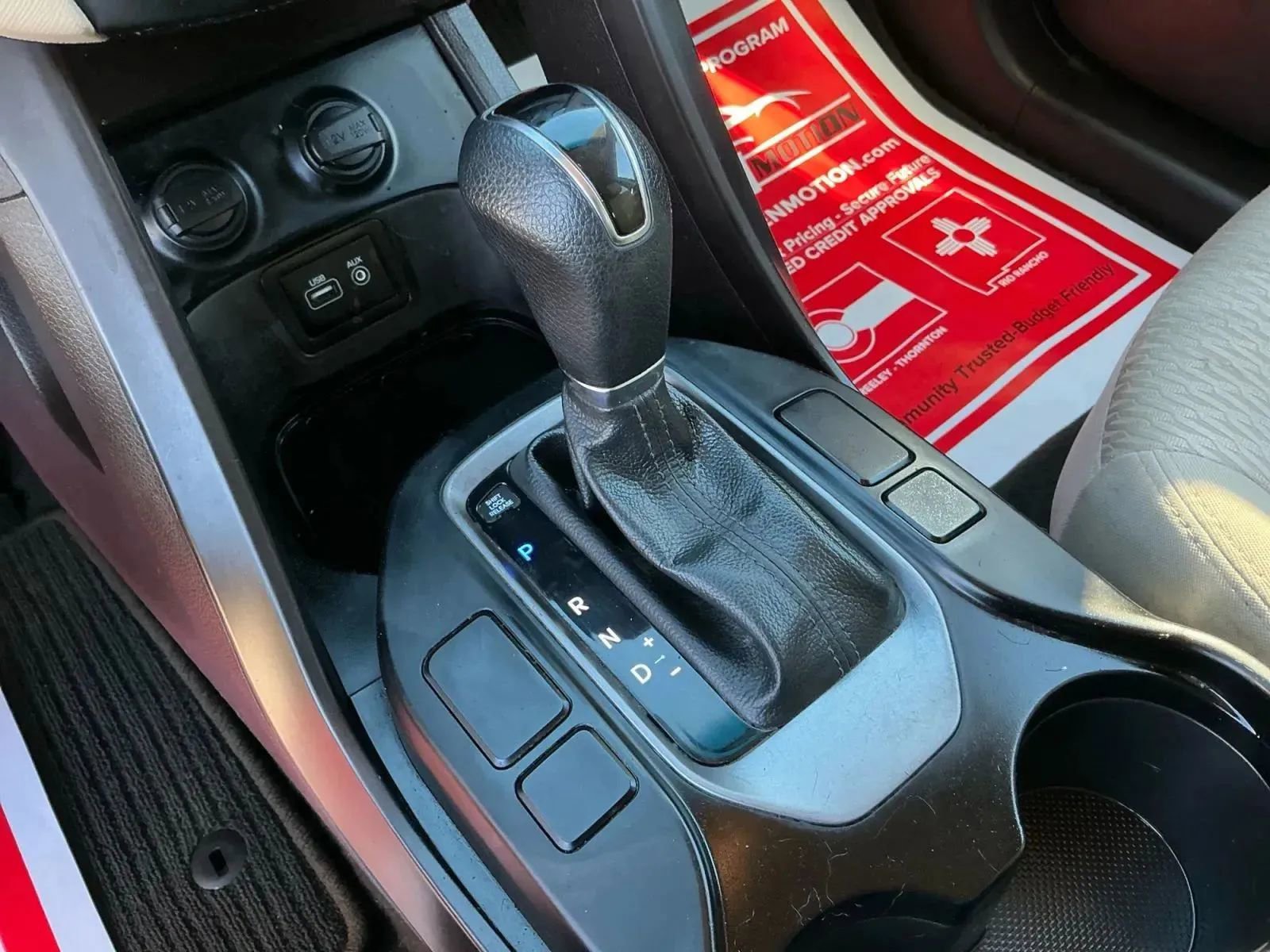 Used 2017 Hyundai Santa Fe Sport image 30