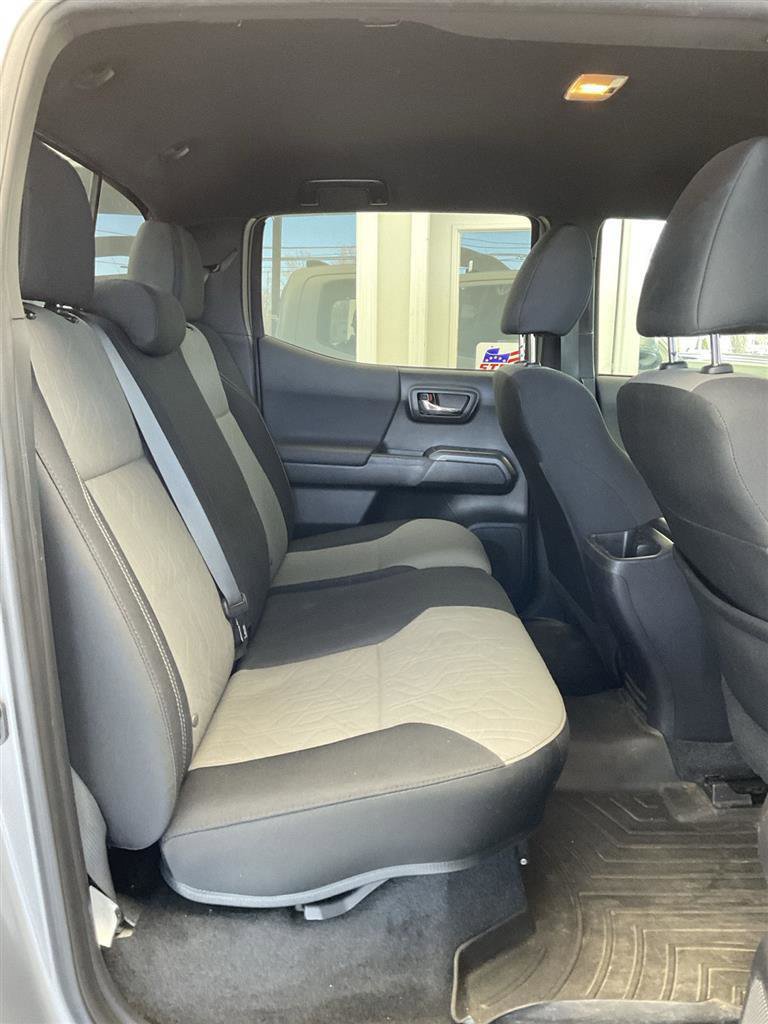 Used 2021 Toyota Tacoma TRD Sport image 17