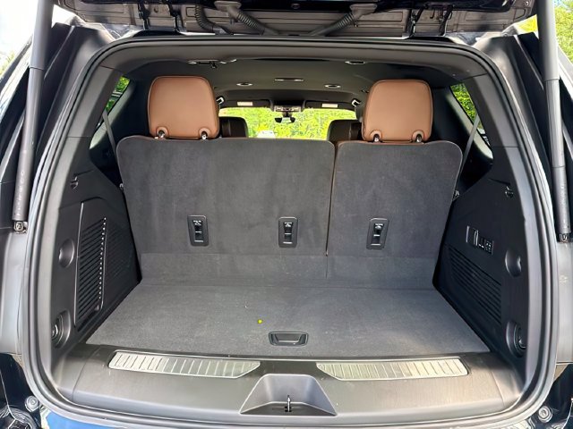 Used 2022 Chevrolet Tahoe High Country AWD/4WD image 23