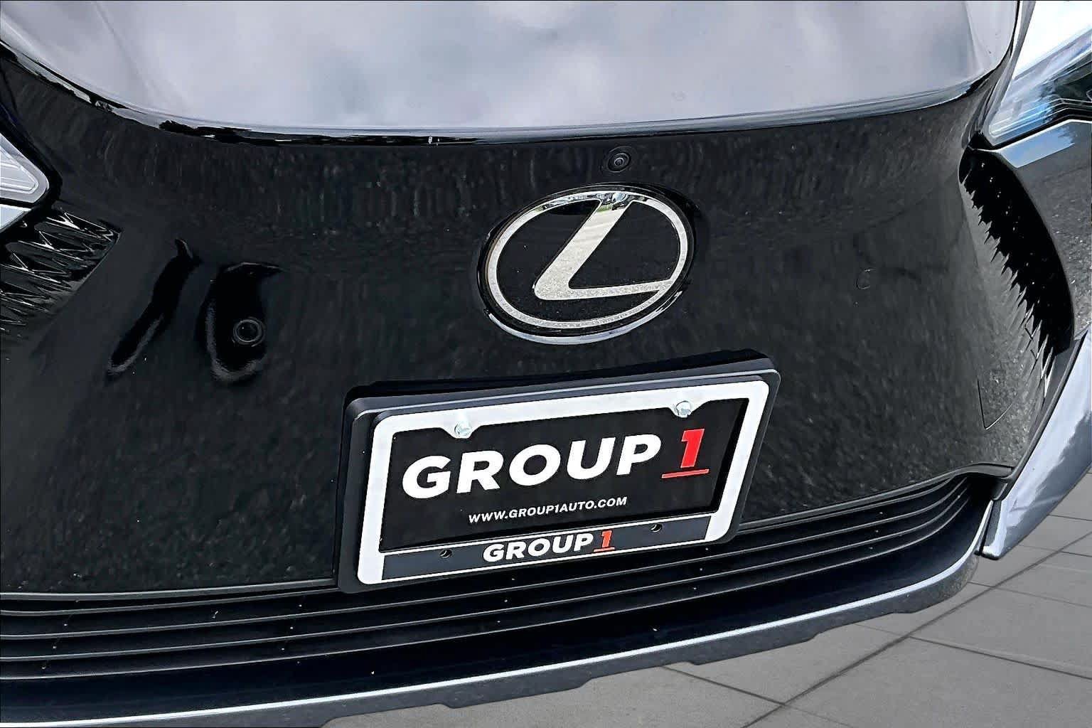 Used 2023 Lexus RZ 450e Premium w/ Accessory Package (P5) AWD/4WD image 29