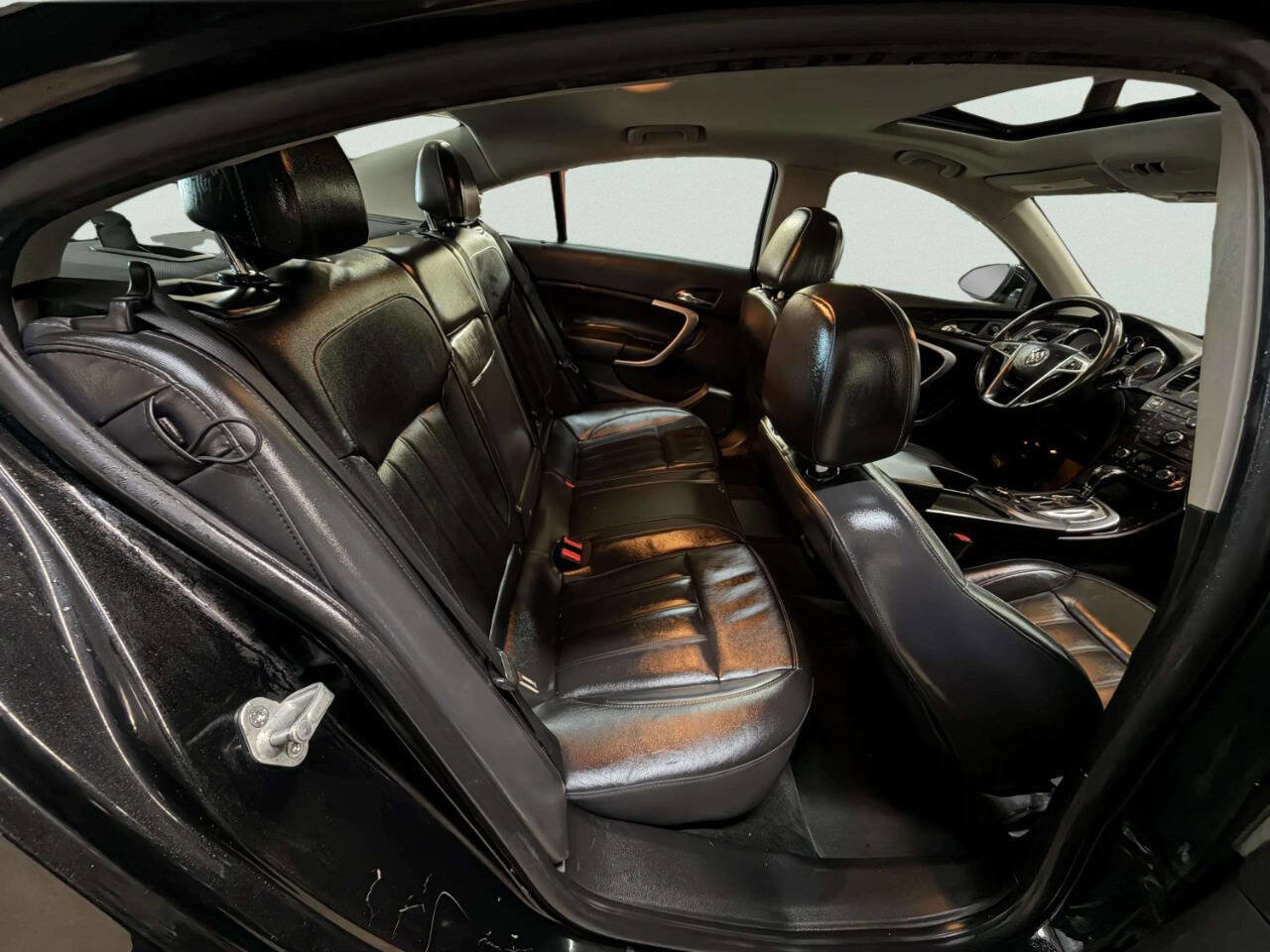 Used 2013 Buick Regal Premium image 22