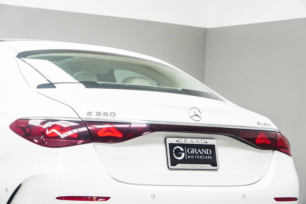 Used 2025 Mercedes-Benz E 350 4MATIC Sedan image 13