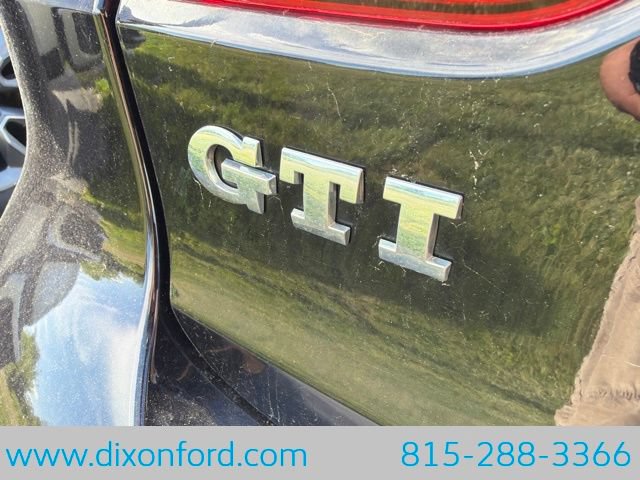 Used 2011 Volkswagen GTI 2-Door FWD image 10