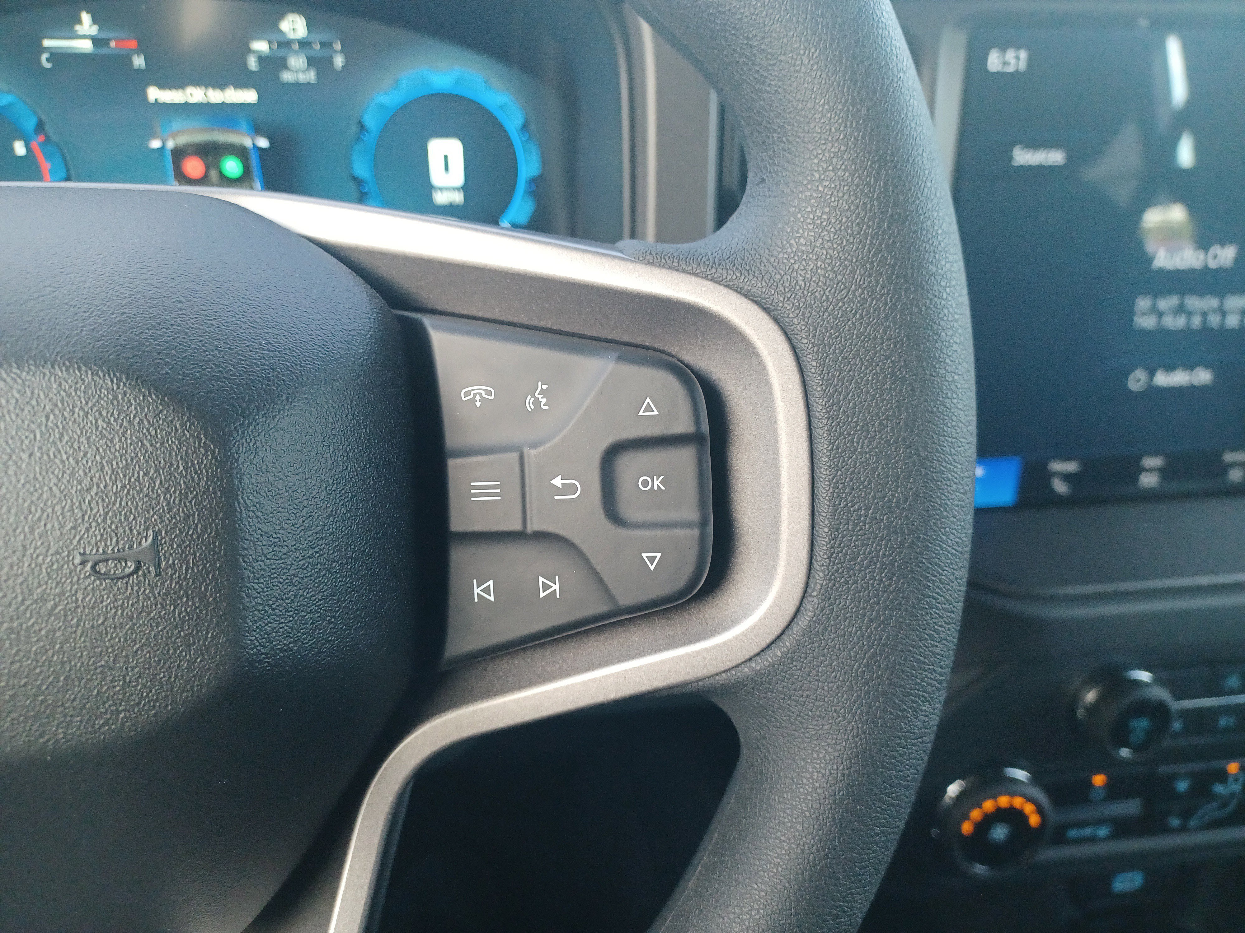 New 2025 Ford Bronco 4-Door image 24