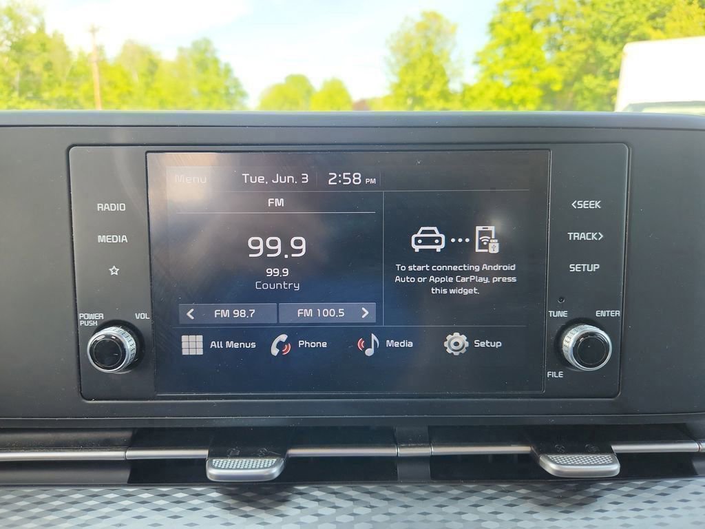 Used 2023 Kia Carnival LX image 35