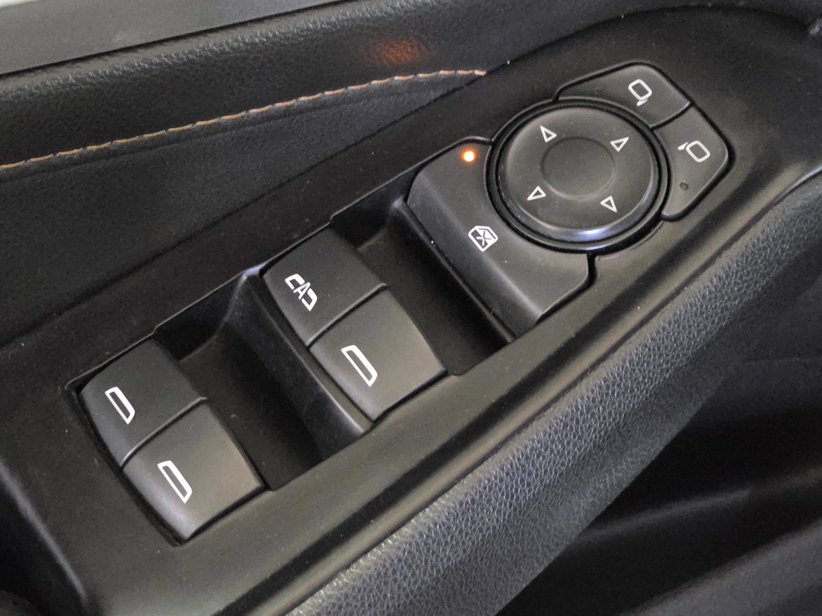 Used 2018 Chevrolet Traverse LT FWD image 22