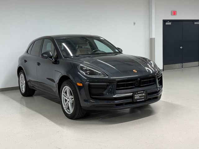 Certified 2023 Porsche Macan AWD/4WD image 10